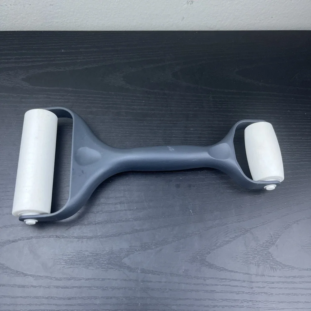 Pampered Chef Baker's Roller #1485 Double-End Dough Roller Baking Tool